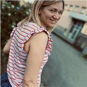 Buongiorno, mi chiamo Caterina e sono laureata in lingue e letterature straniere. Sono una persona empatica e paziente.